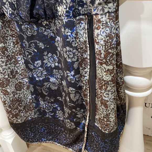 161. City Chic Dress Oversized floral open sleeve sheer top w/ zipper on skirt - Picture 7 of 11